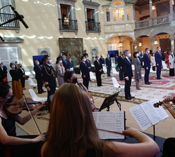 Interpretación del Himno Nacional a cargo de un cuarteto de cuerda integrado por jóvenes músicas de la “Escuela Superior de Música Reina Sofía&#